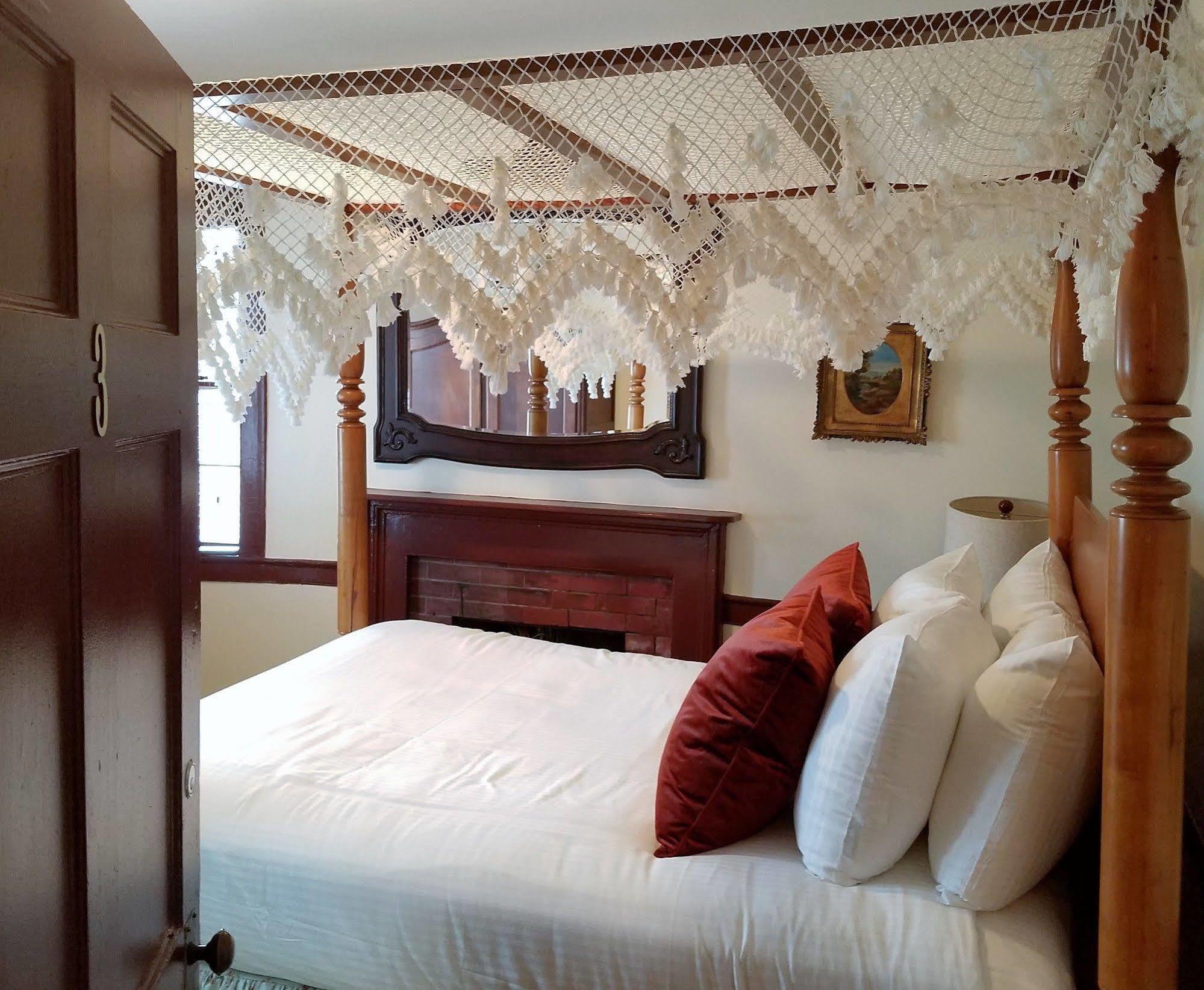 Washington Inn & Tavern MARYLAND Екстер'єр фото