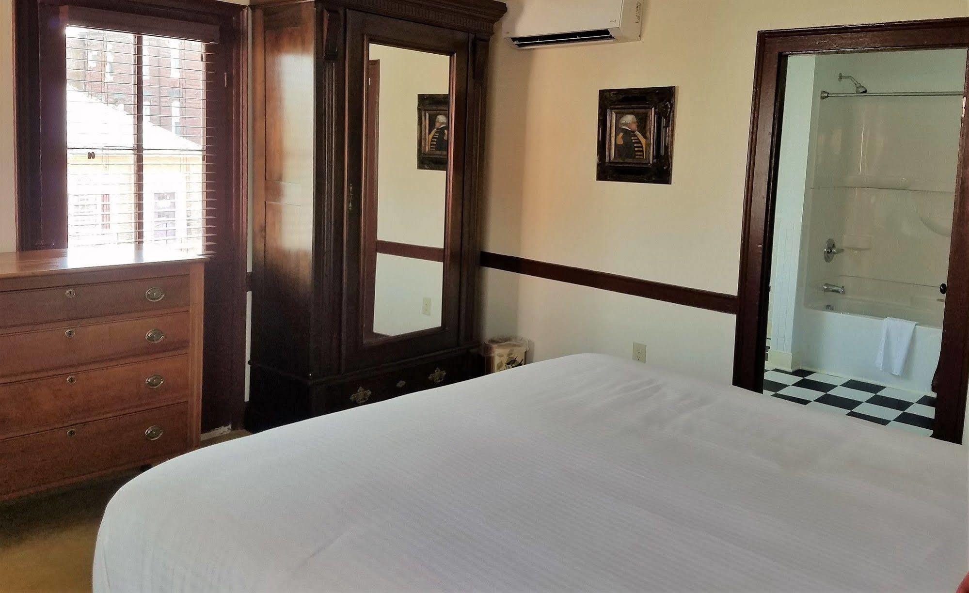Washington Inn & Tavern MARYLAND Екстер'єр фото